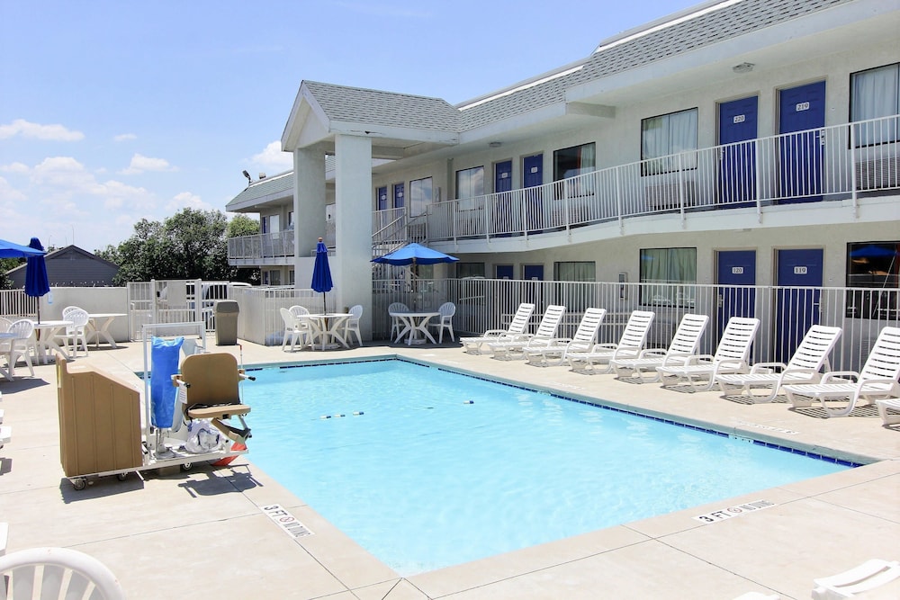 Motel6 Austin, TX 13/51