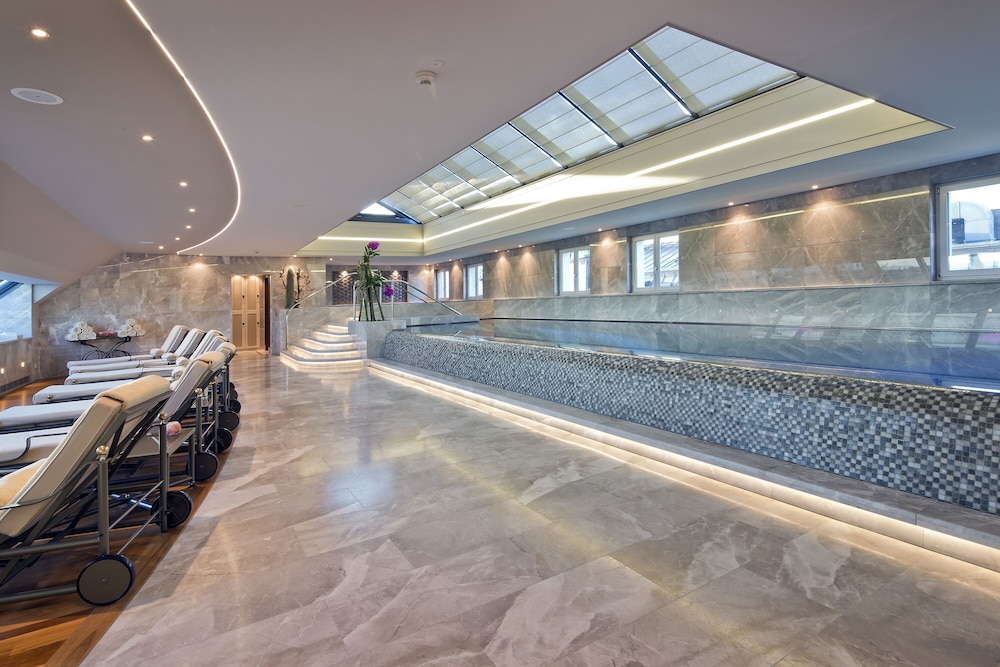 Four Seasons Hotel Des Bergues Geneva 75/83
