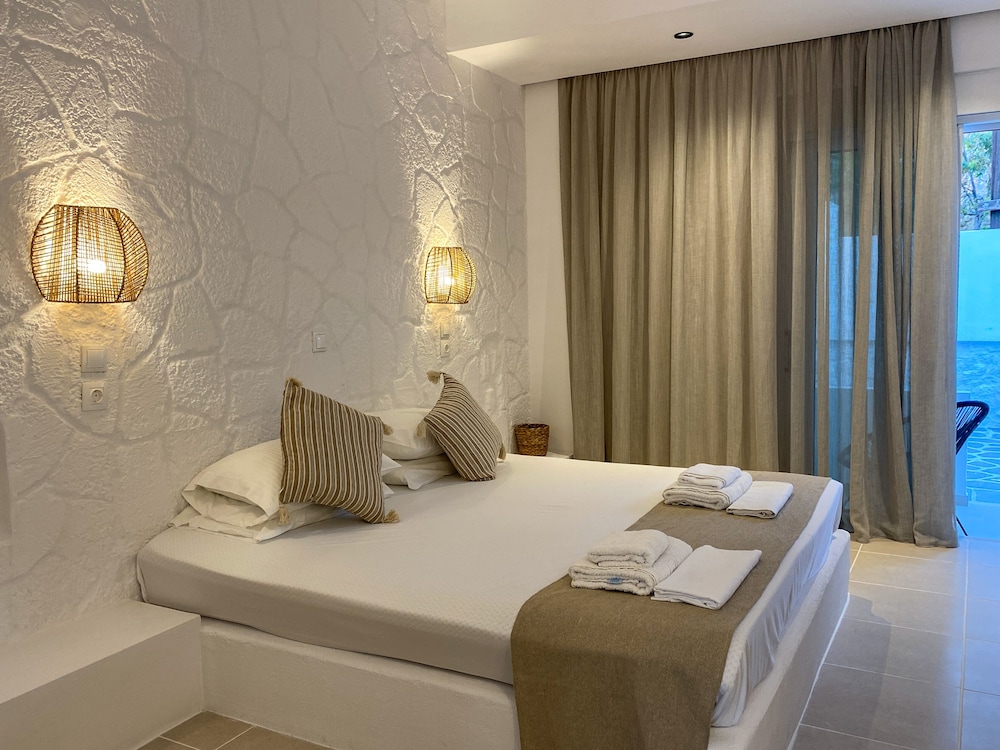 Ladiko Inn Hotel 36/62