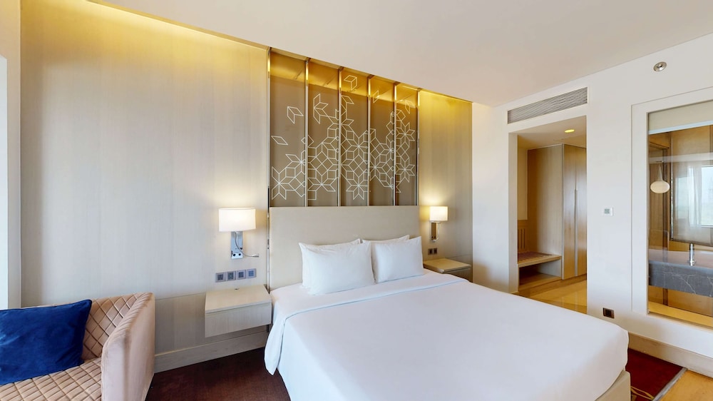 Radisson Gurugram Udyog Vihar 11/48