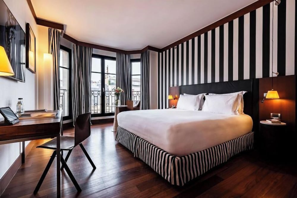 Prestige Room Arc de Triomphe