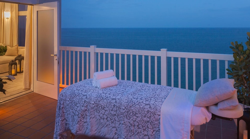 Pelican Grand Beach Resort A Noble House Resort 24/75