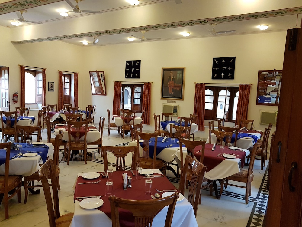 WelcomHeritage MANDIR PALACE 47/63