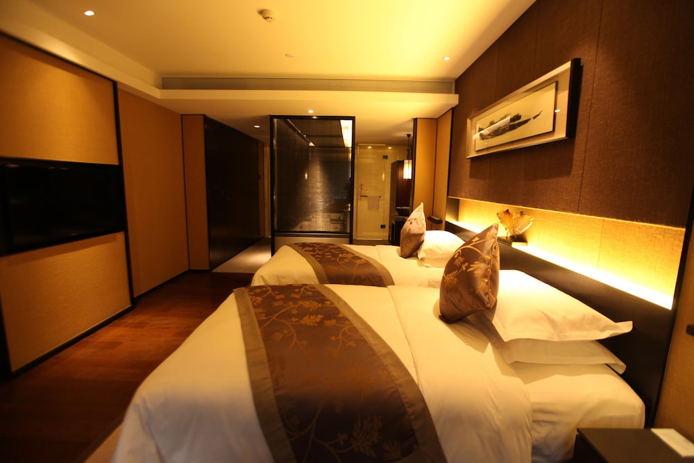 Gloria Plaza Hotel Dongsheng 7/42