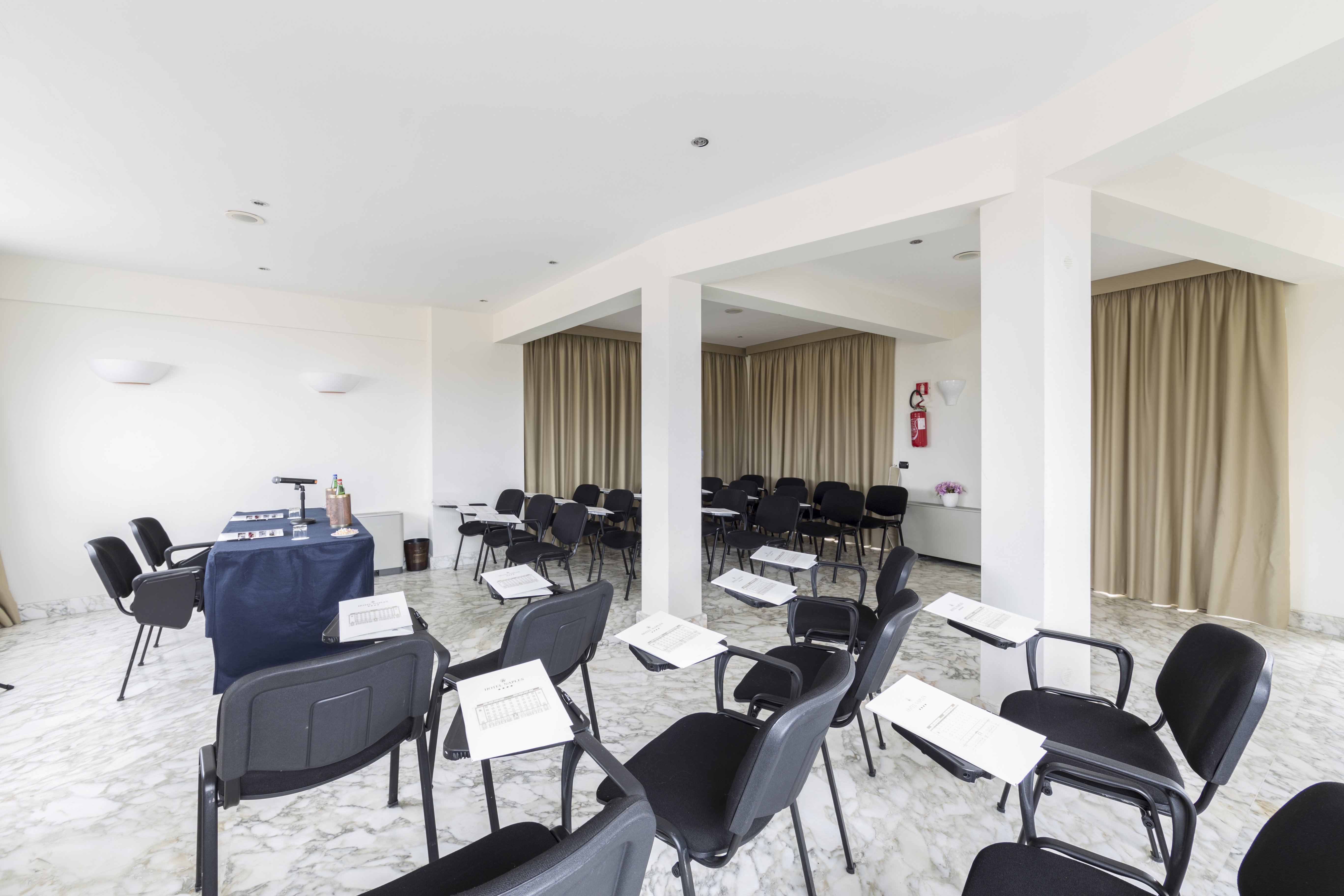 Hotel Naples 65/71