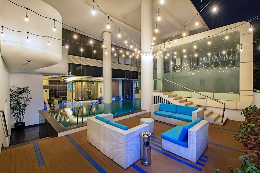 Lobby at Blue Sky Hotel Petamburan, JAKARTA