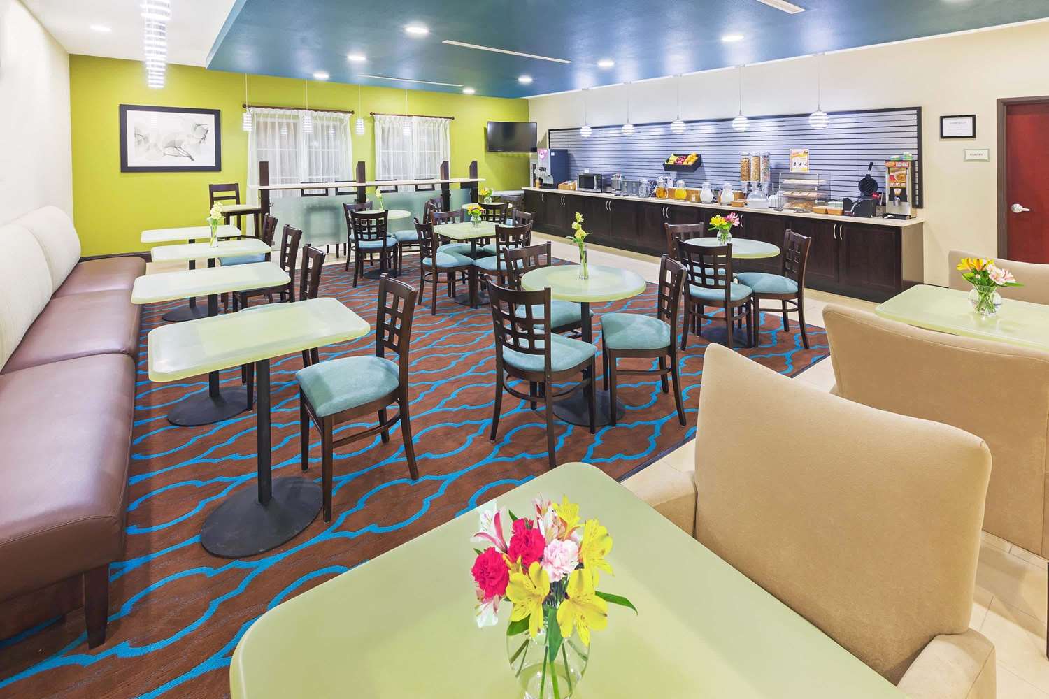 restaurant cafeteria
