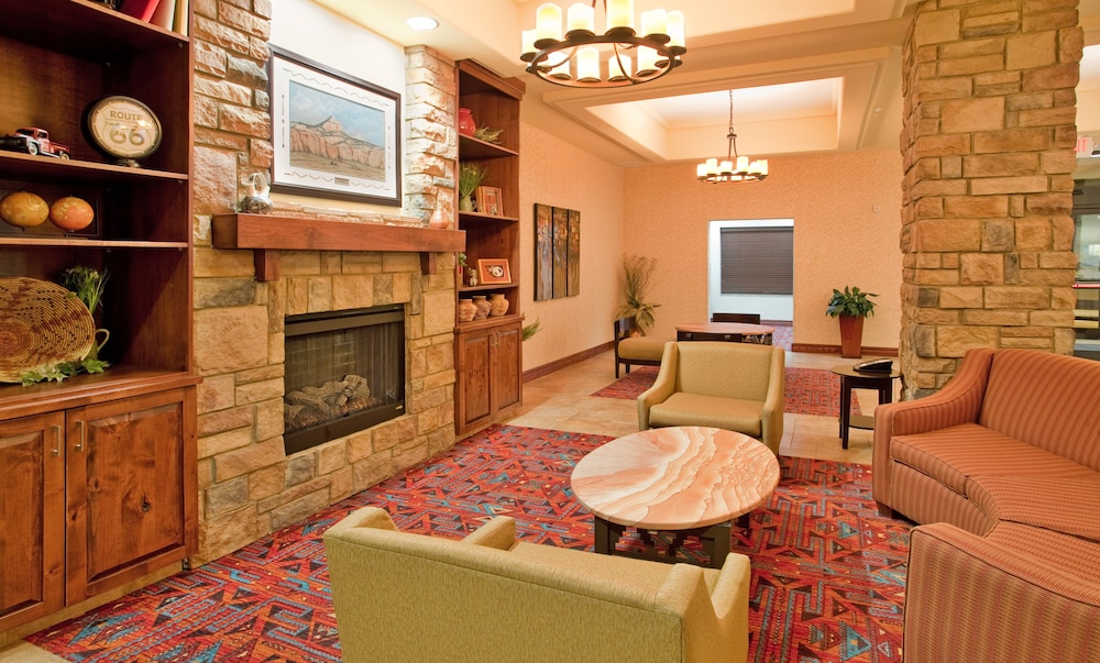 Holiday Inn Express Hotel Suites Gallup East 31/44