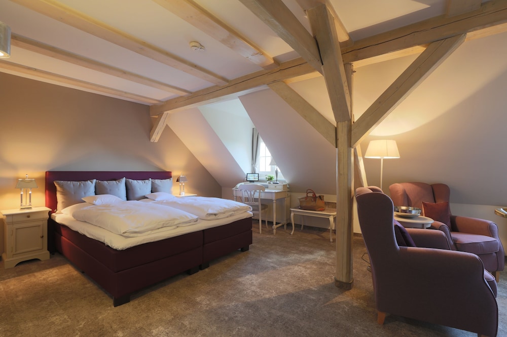 Romantik Hotel am Bruhl 5/50