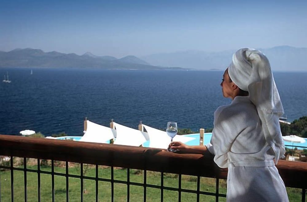 Ionian Blue Bungalows And Spa Resort 54/65