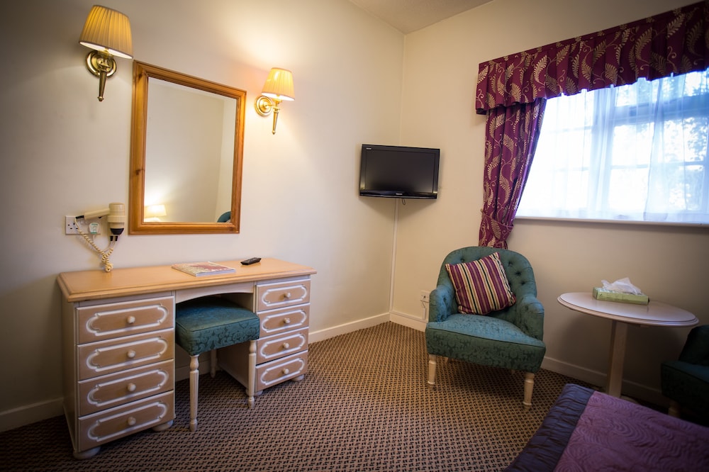 Marston Farm Hotel 42/55