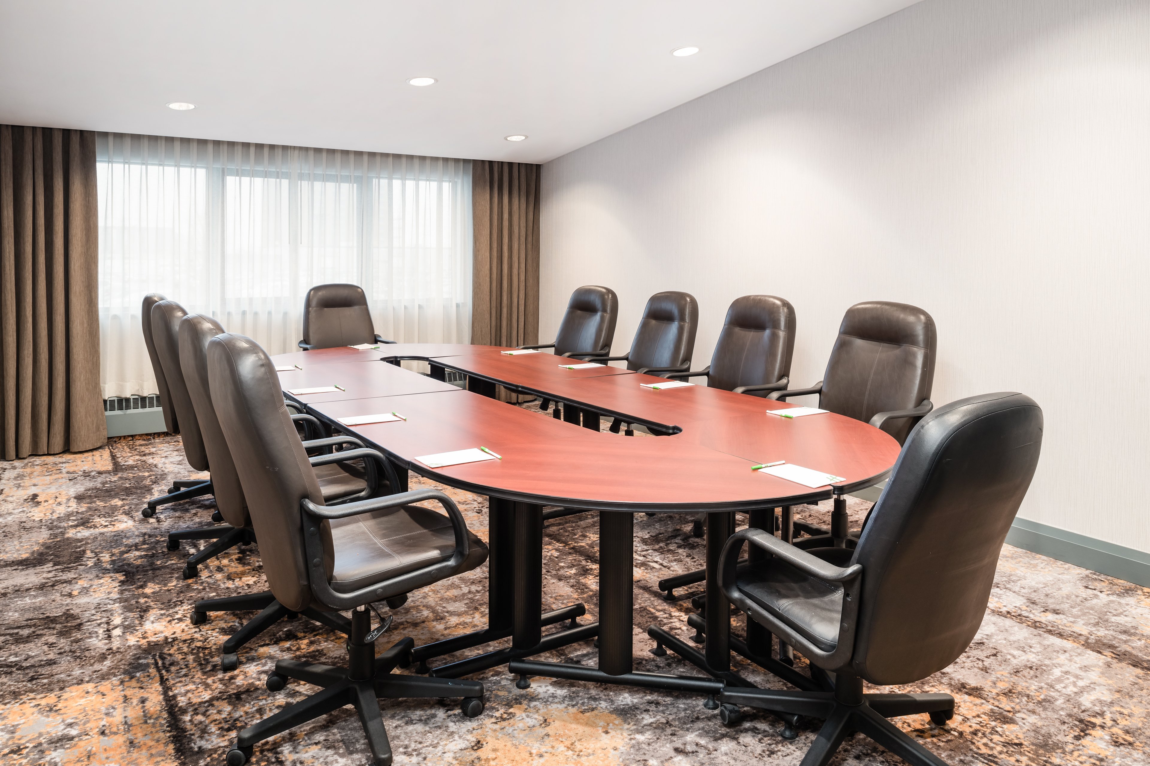 Holiday Inn Toronto Airport East 55/61