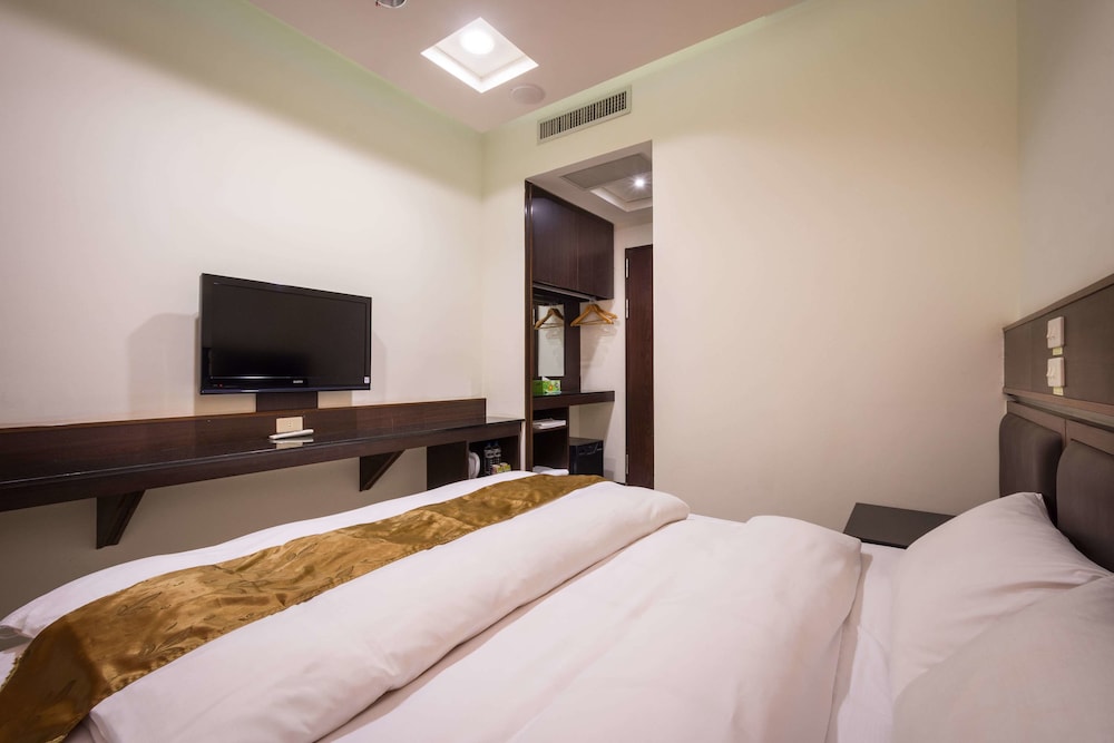 Twinstar Hotel 26/52