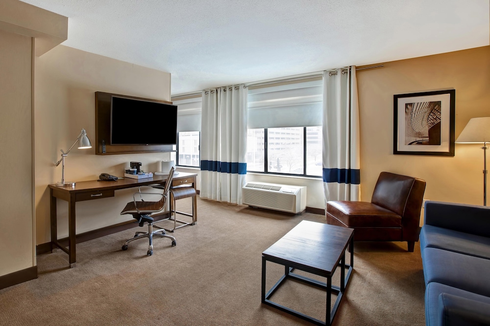 Four Points By Sheraton Peoria 35/50