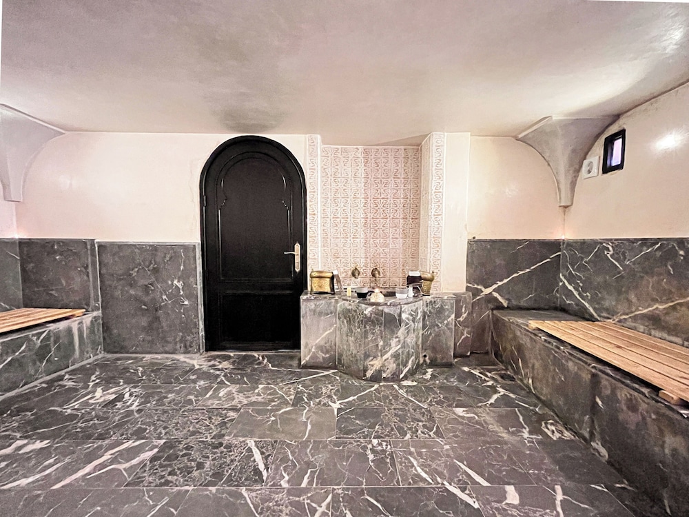 RIAD AL RIMAL 21/50