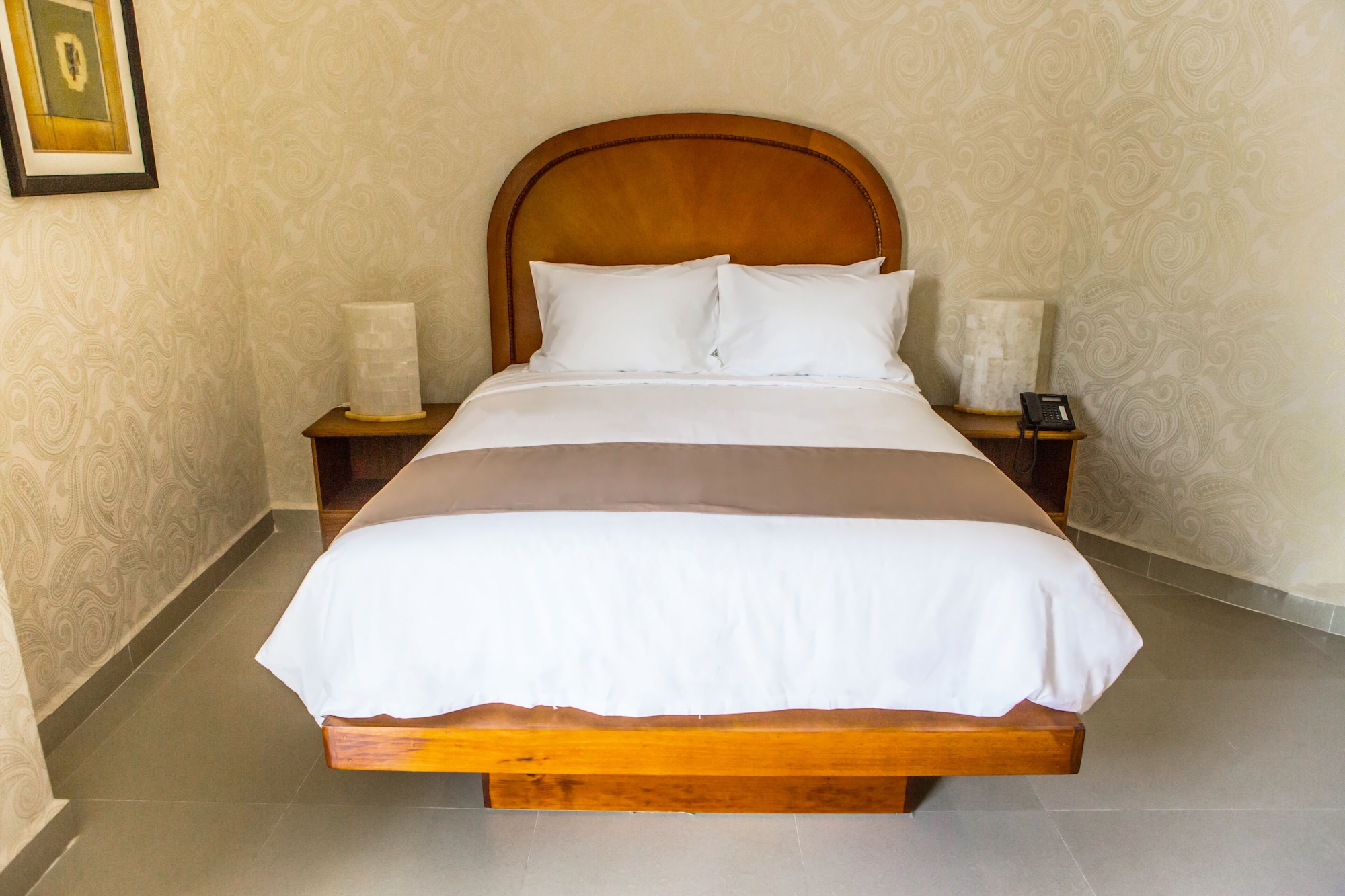 STUDIO, SUITE, QUEEN BED, POOL VIEW