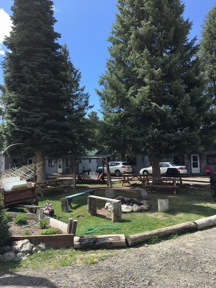 Columbine Cabins 28/32