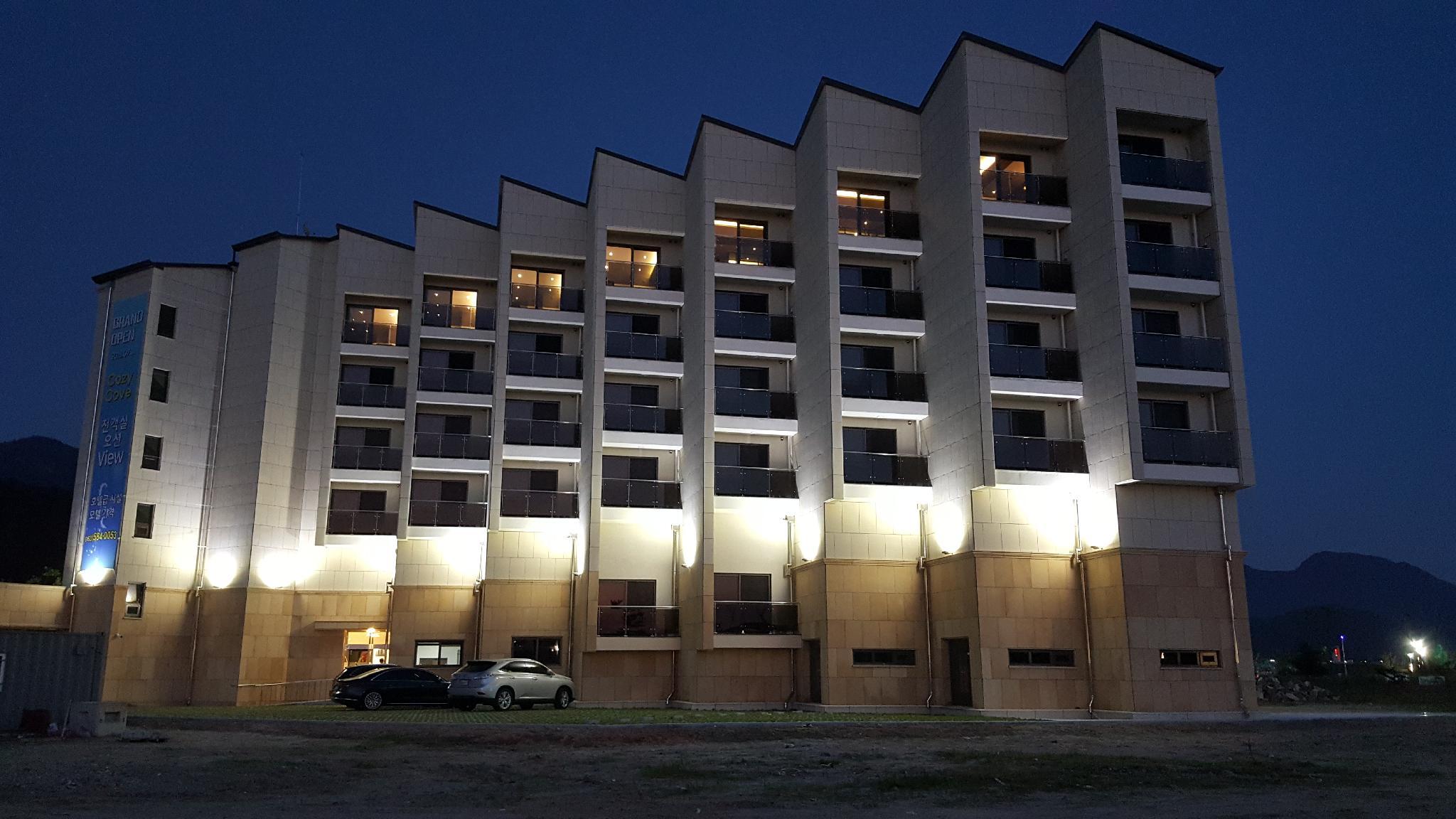 CozyCove Boutique Hotel 6/32