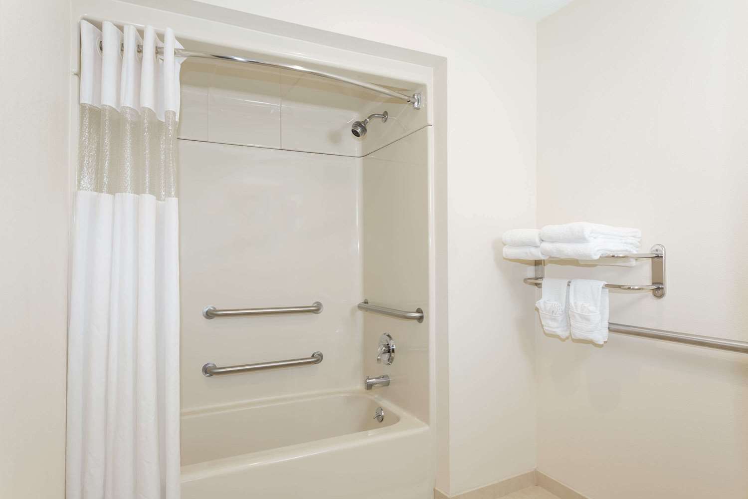 Baymont by Wyndham Asheville/Biltmore Village 27/27