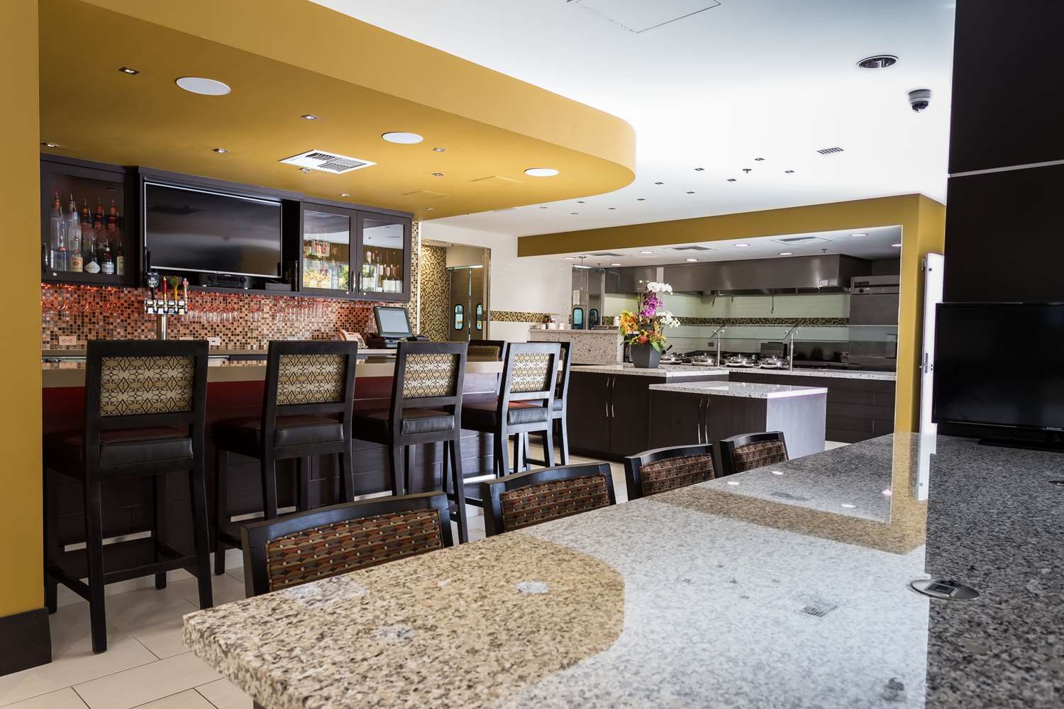 restaurant cafeteria