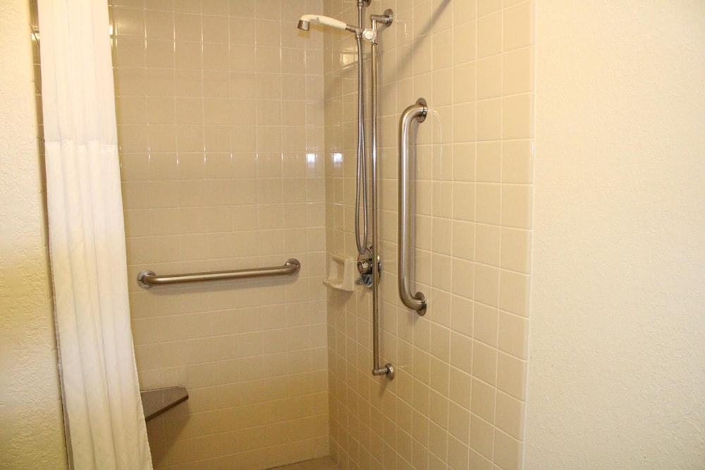 Days Inn Sheboygan the Falls 37/41