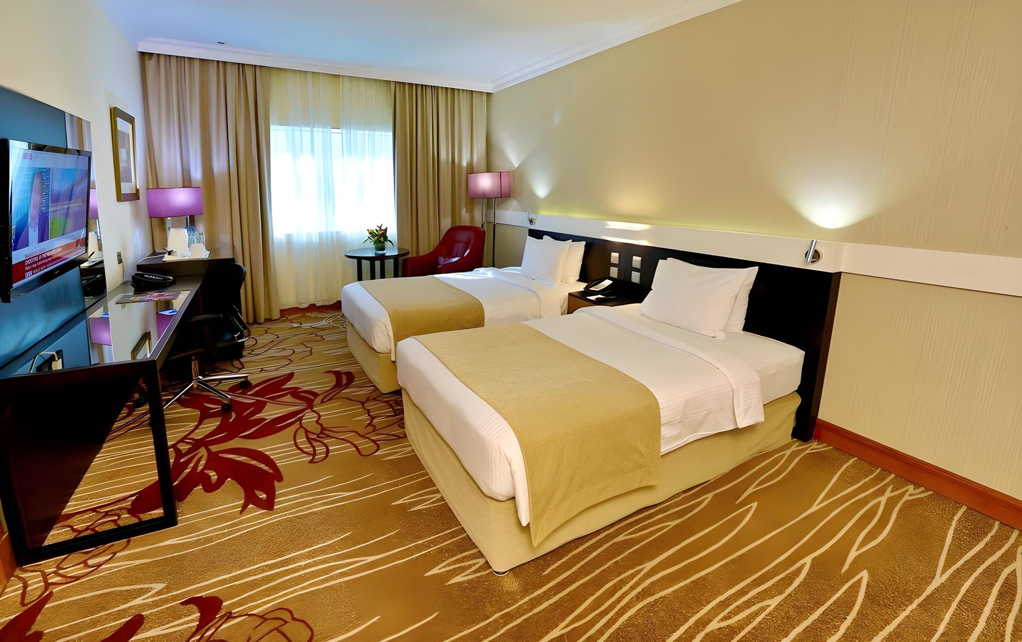 SUPERIOR ROOM