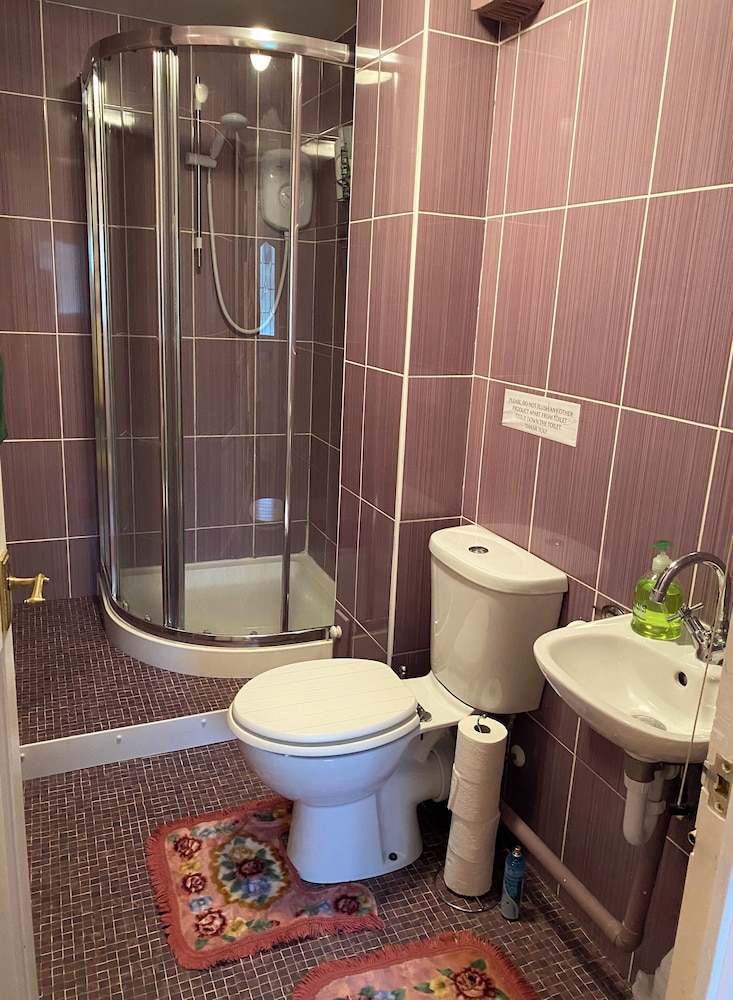 Camelot Retreat 35/40