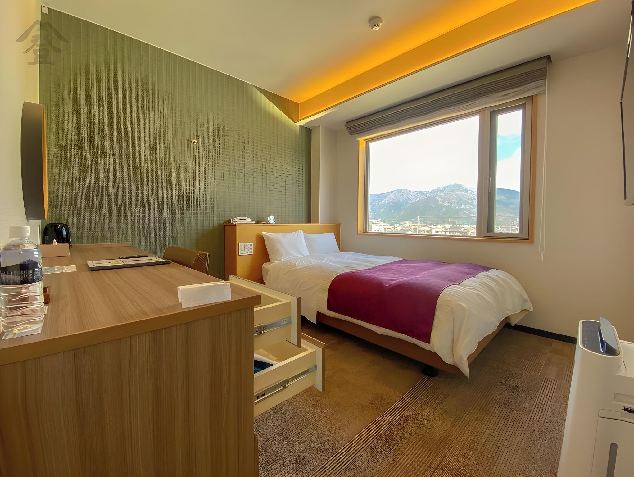 Semi Room, Semi Double Bed, Top Floor