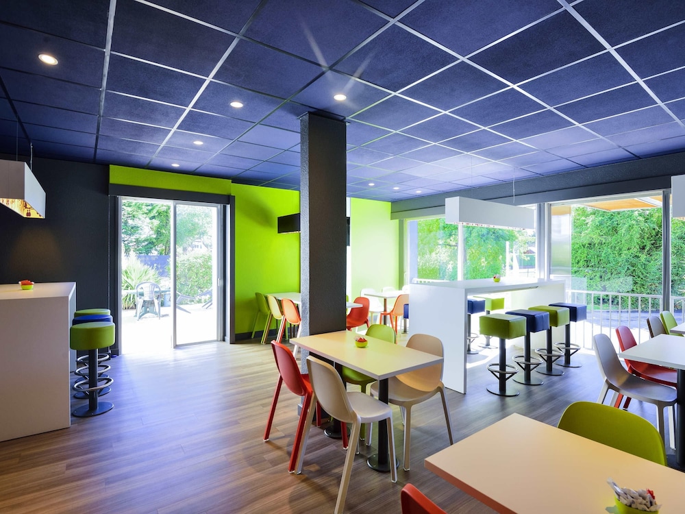 Ibis Budget Pau Lescar 59/68