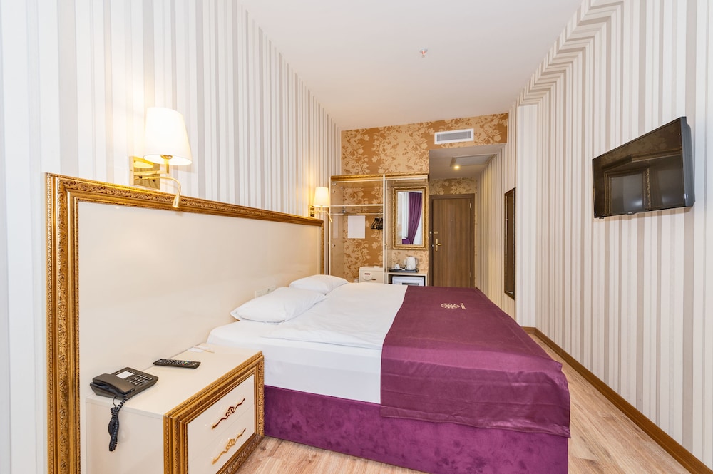 INTERSTELLAR HOTEL 15/59