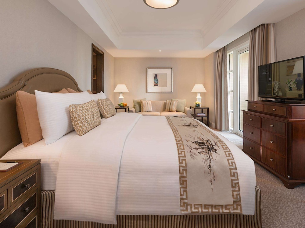 BUSINESS, APARTMENT, KING BED