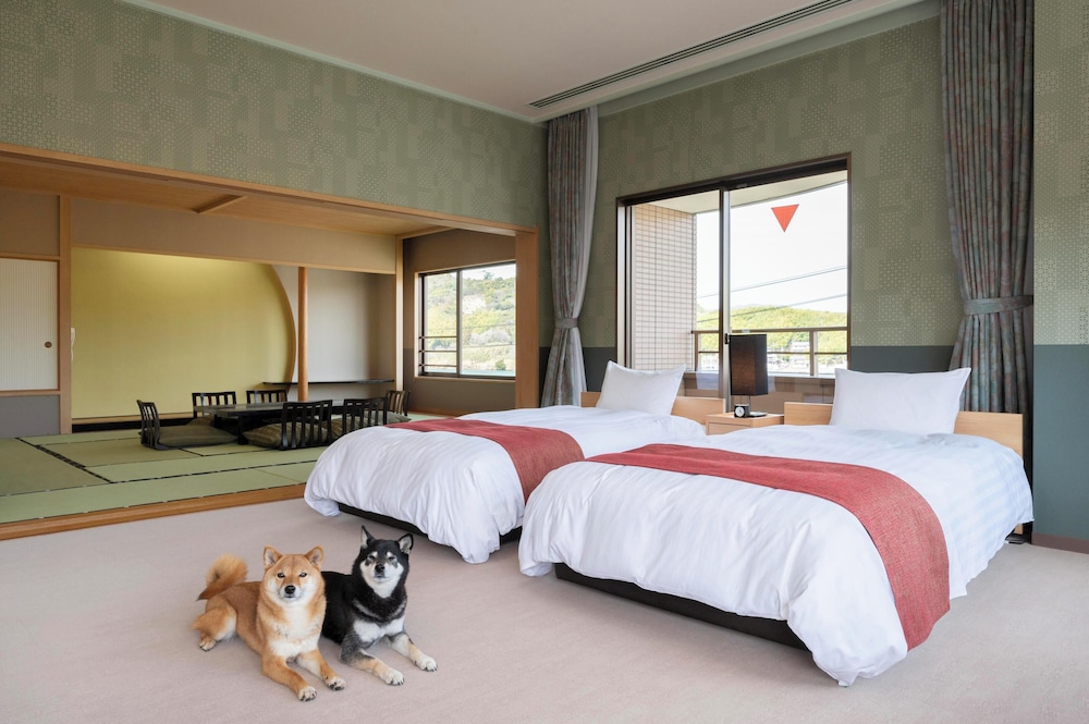 Hamanako Wanwan Paradise Hotel (Ex HAMANAKO GRAND HOTEL SAZANAMIKAN) 20/67