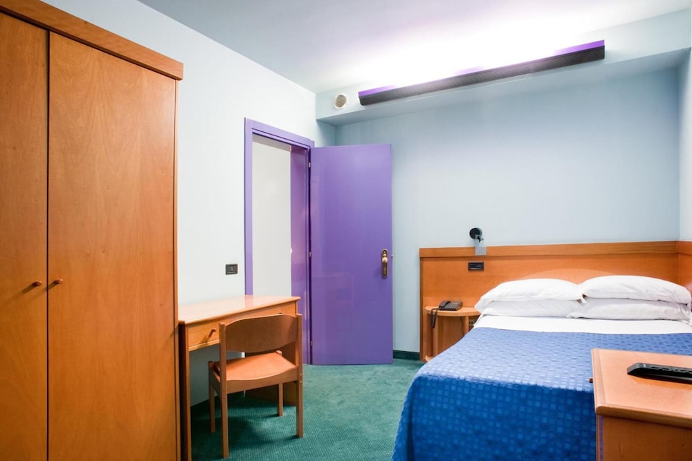 Hotel Gardenia 27/57