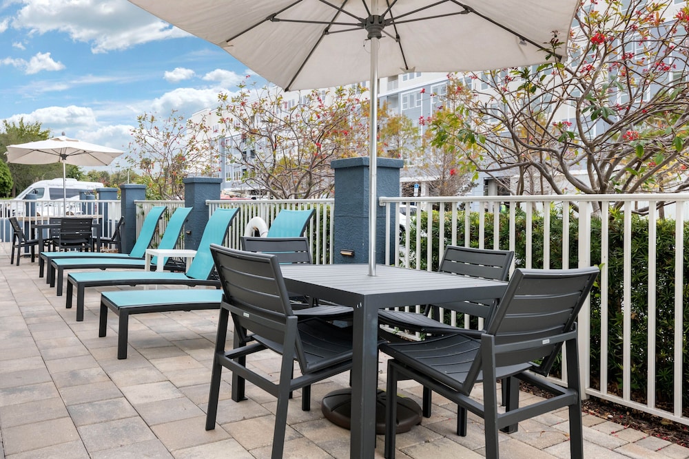 Staybridge Suites St. Petersburg FL 59/79