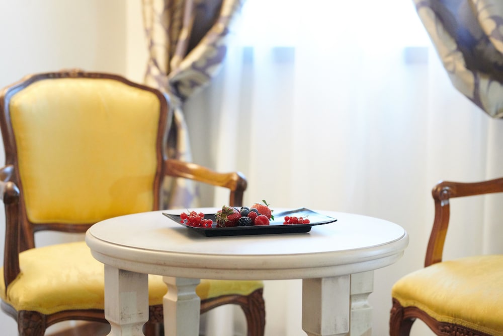 Boutique Hotel Brenzone 59/78