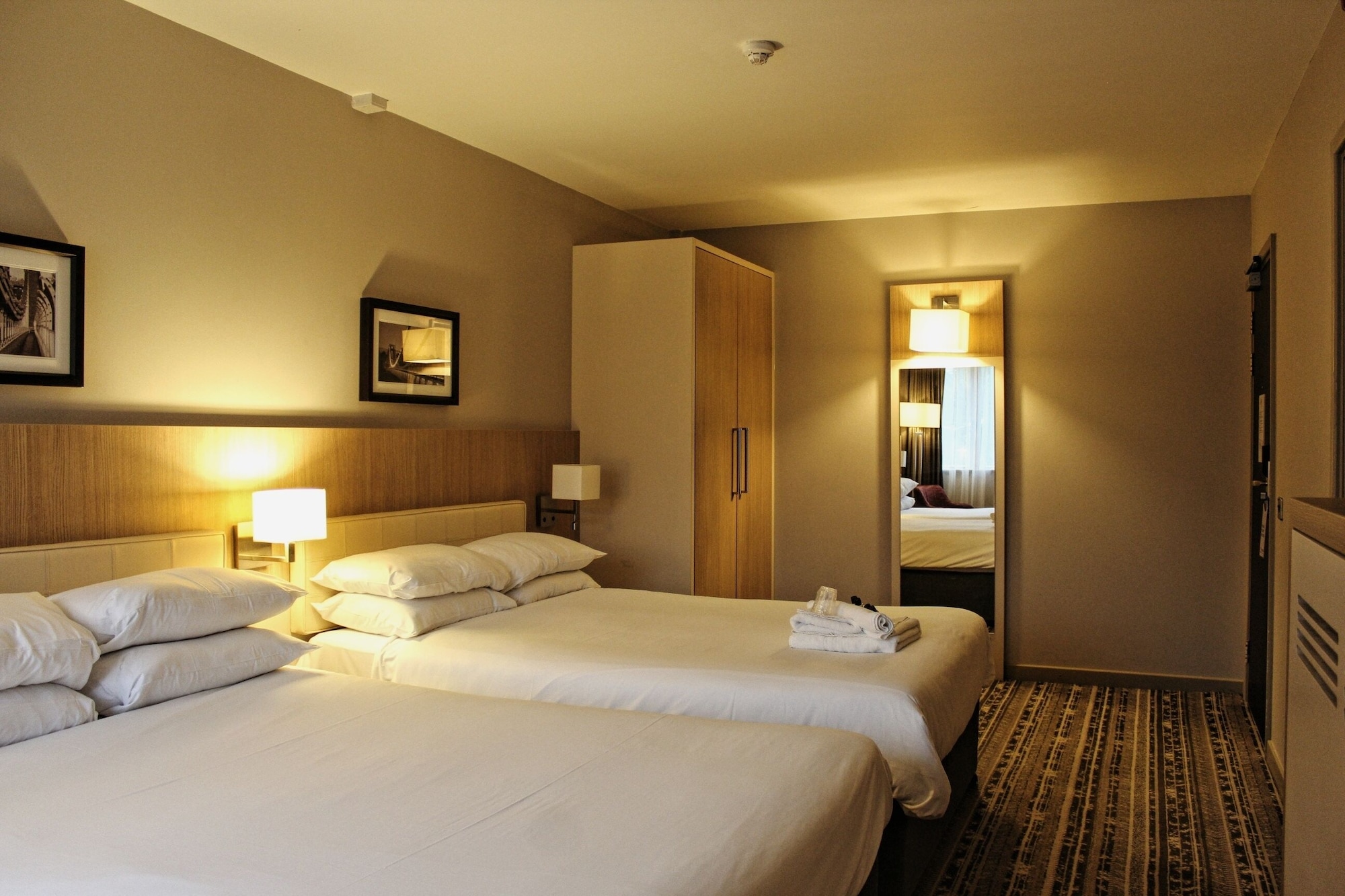DELUXE, DOUBLE BED