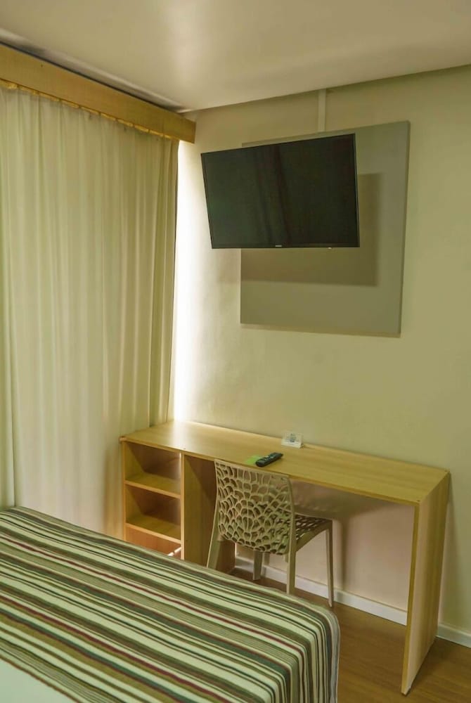 Hotel Dan Inn Express Porto Alegre By Nacional Inn 45/72