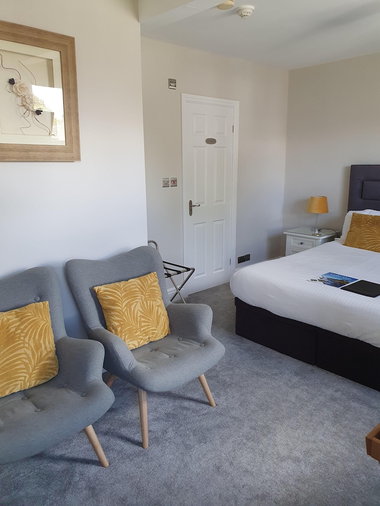 Number 80 Bed Then Breakfast 23/65