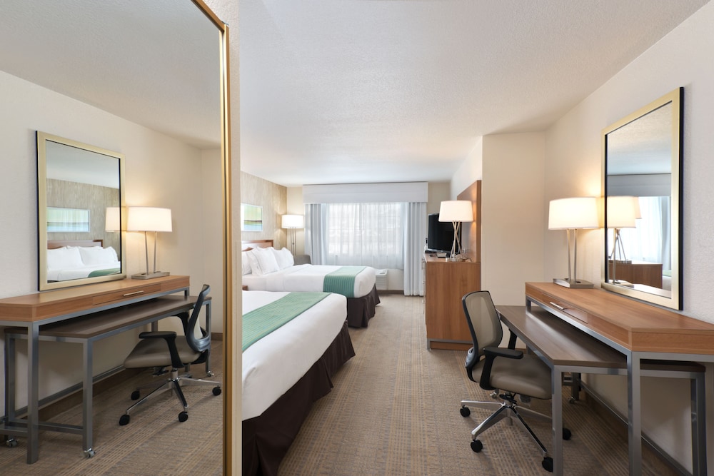 Holiday Inn Express And Suites Fraser Winter Park Area Formerly the Pinnacle Lodge 60/73