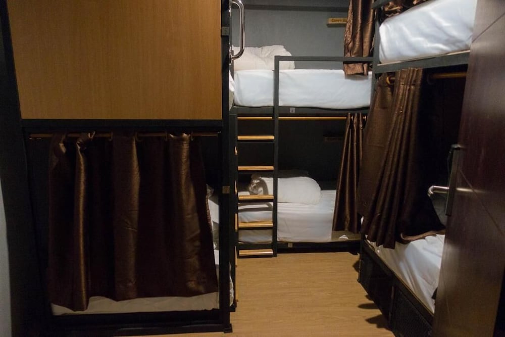 Comfy Bed Hostel - Adults Only 19/39
