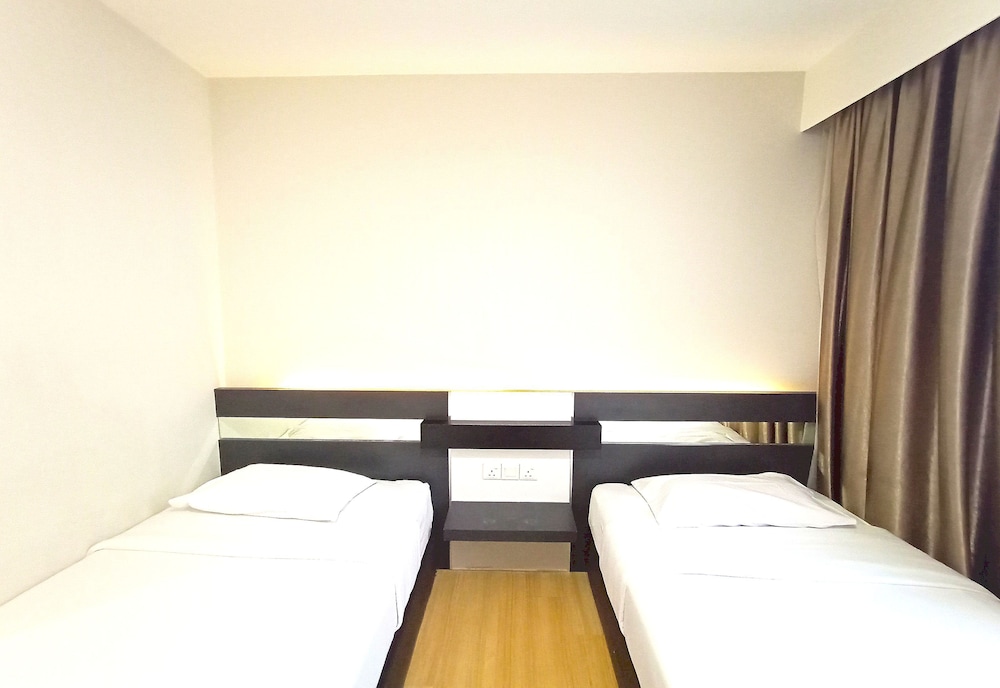 Hotel O Hi Inn 28/45