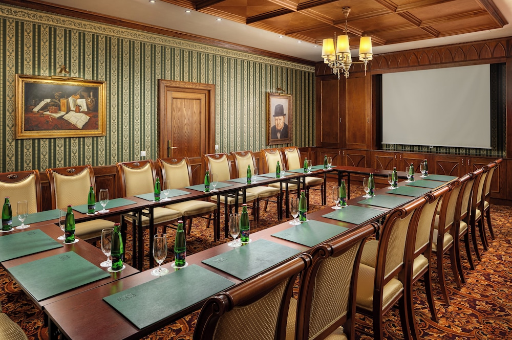 CARLSBAD PLAZA Medical Spa and Wellness hotel 44/55