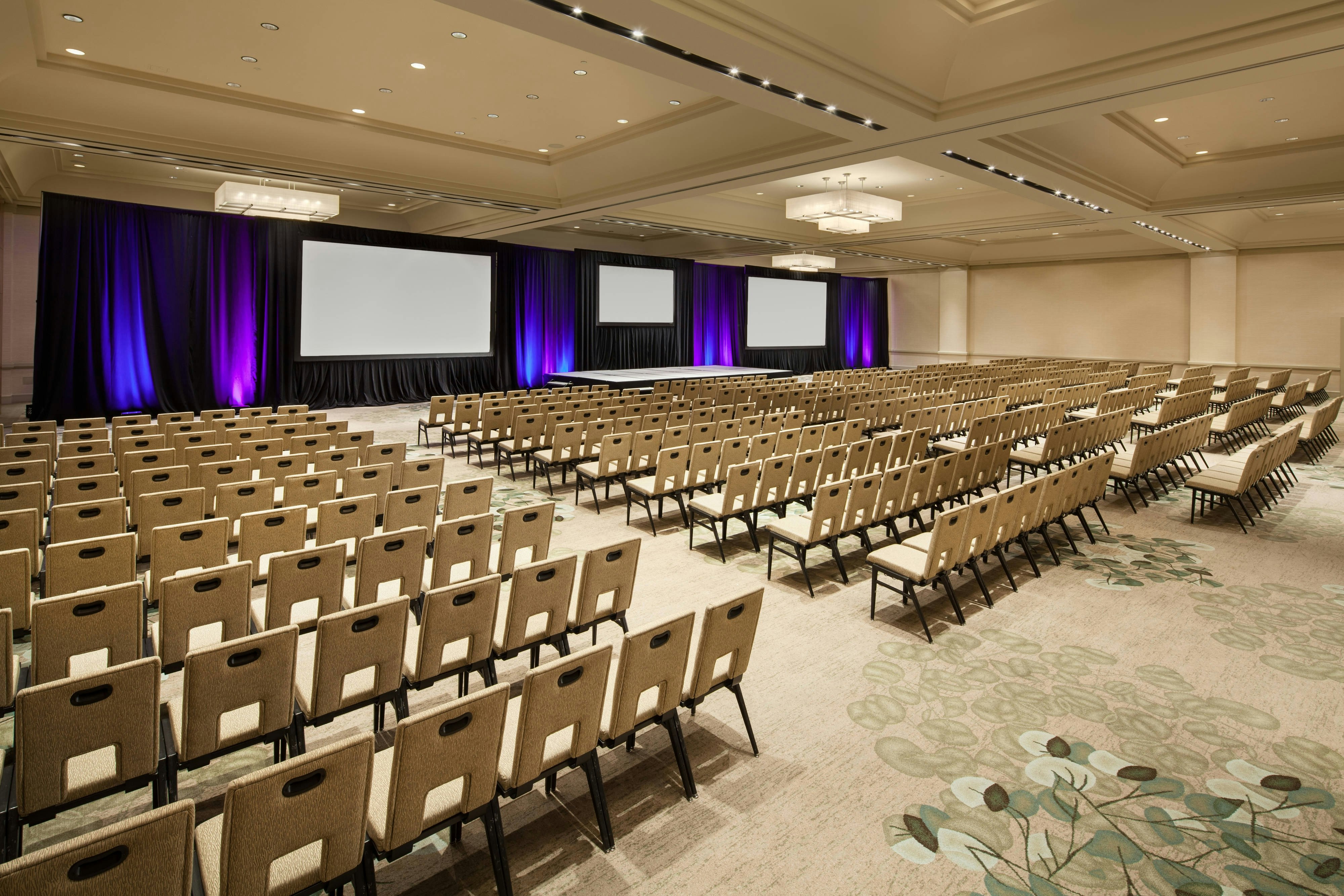 Westin Gaslamp Quarter 52/61