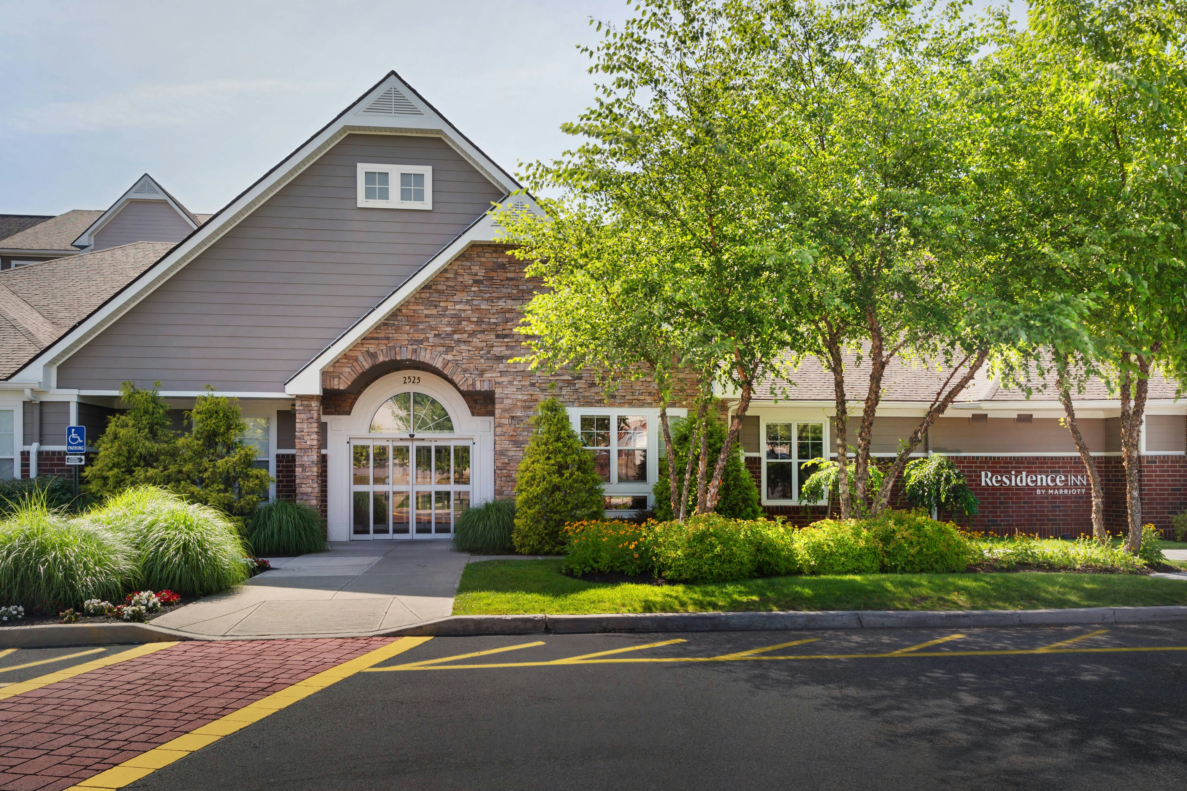 Residence Inn Poughkeepsie 13/14