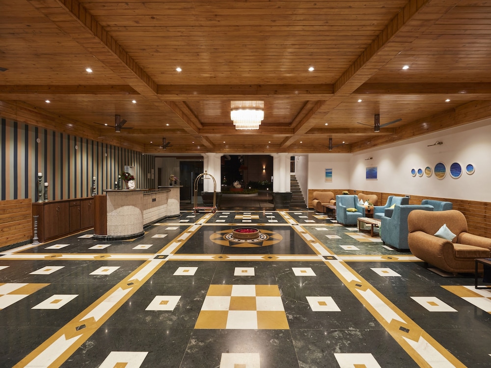 Sea Queen Beach Resort and Spa 55/69