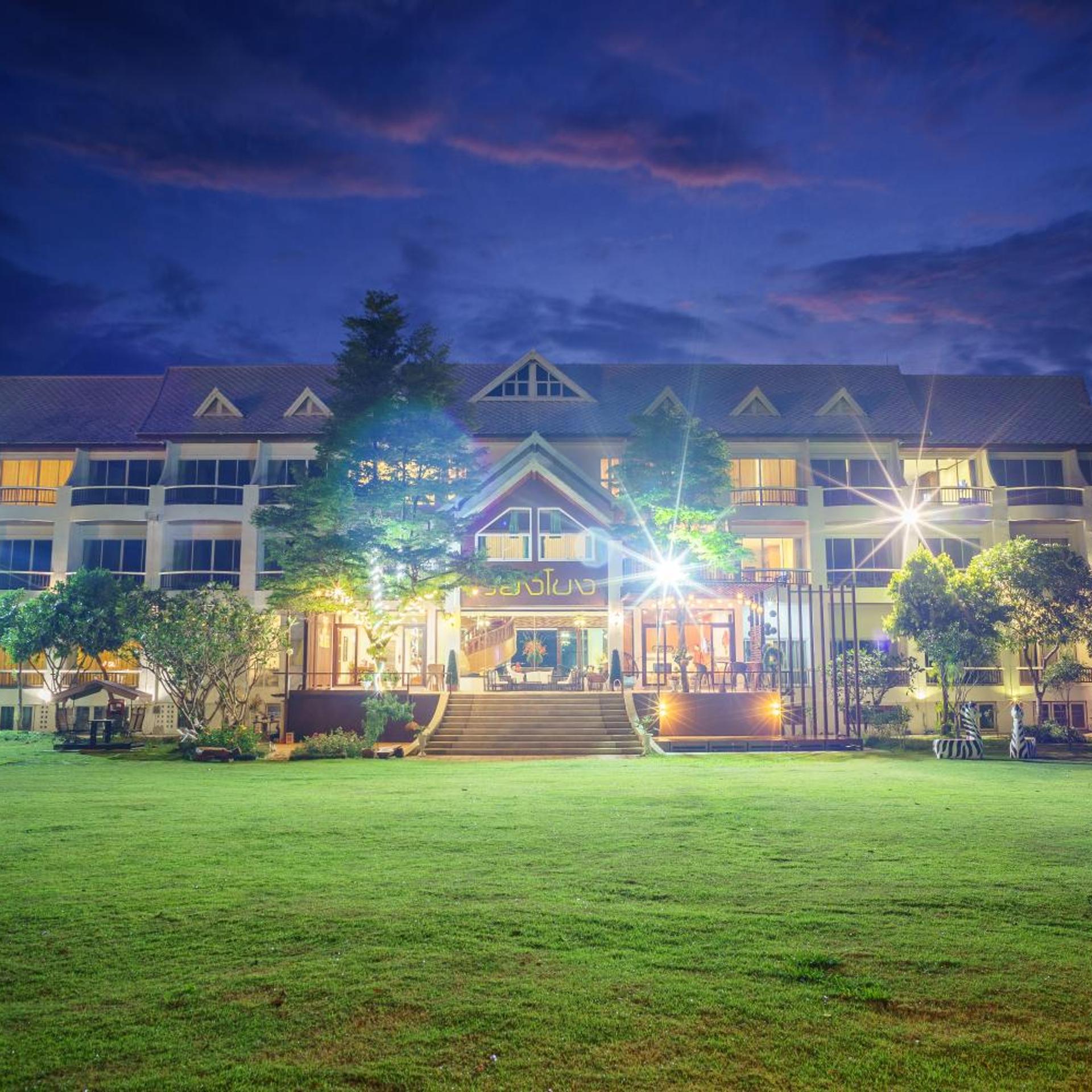 Vieng Khong Hotel 3/100