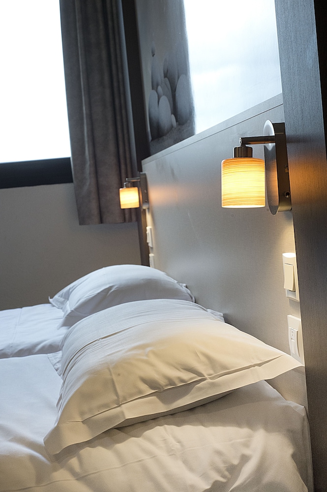 Hotel The Originals Clermont-Ferrand Sud 1/24