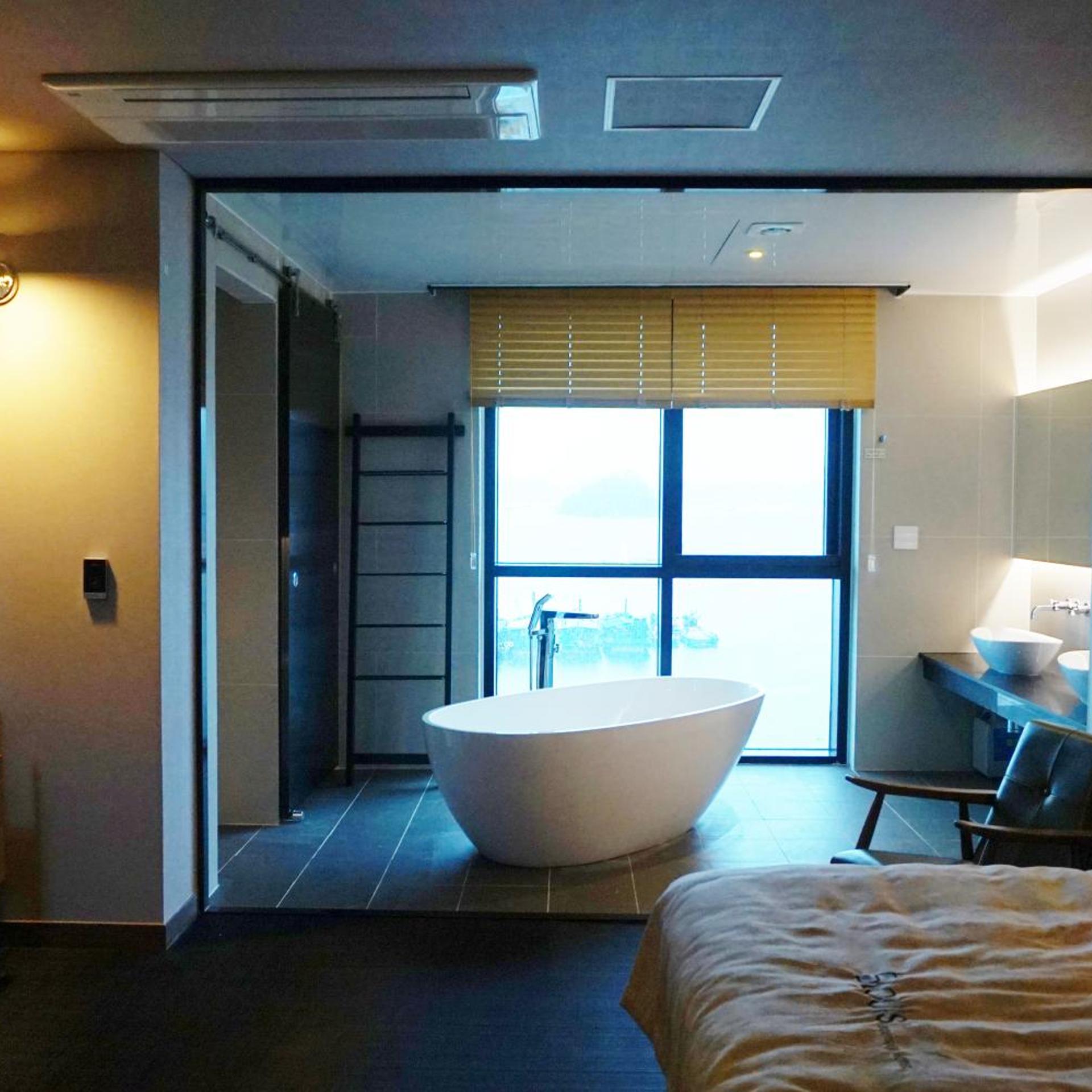 جناح دوبلكس، Louis Boutique Hotel 6/8