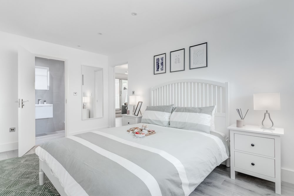 Sherborne court 7/50