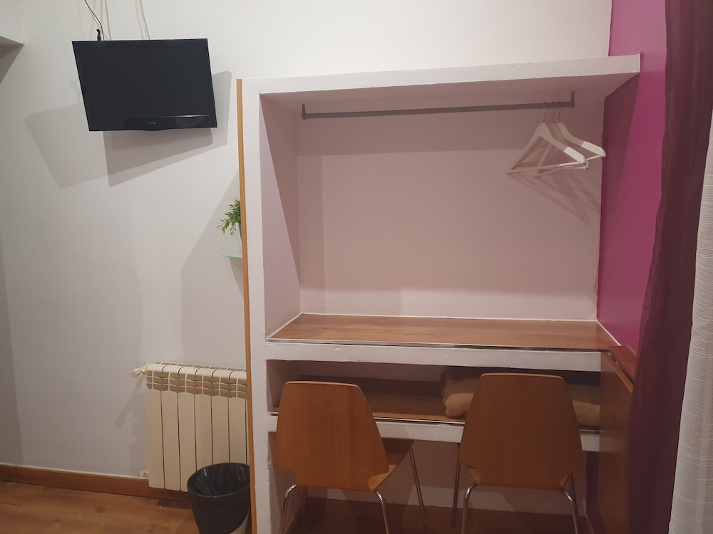 Hostal Victoriano 82/90
